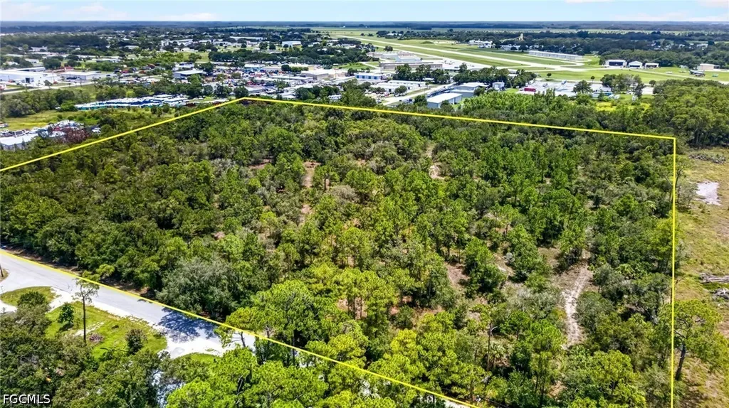 E Lincoln Avenue Labelle FL 33935