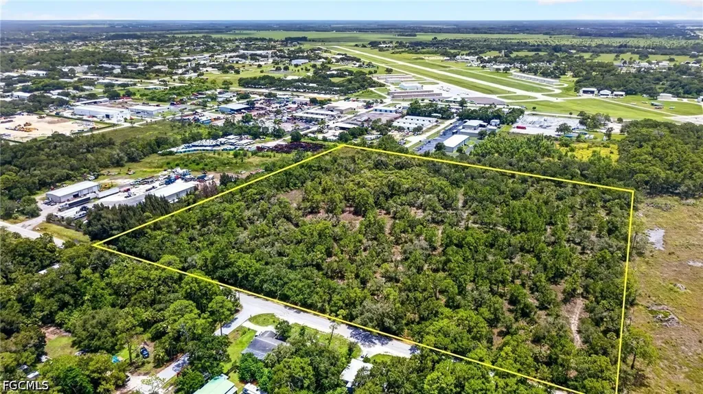 E Lincoln Avenue Labelle FL 33935