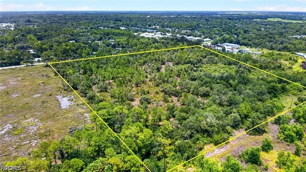E Lincoln Avenue Labelle FL 33935