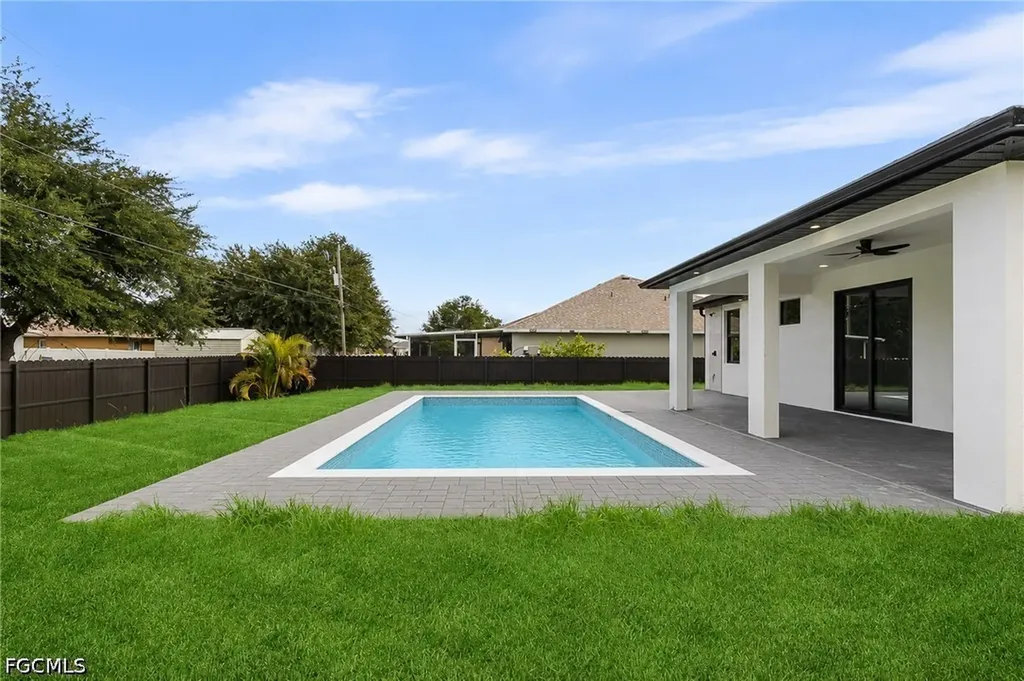 1414 NE 18th Avenue Cape Coral FL 33909