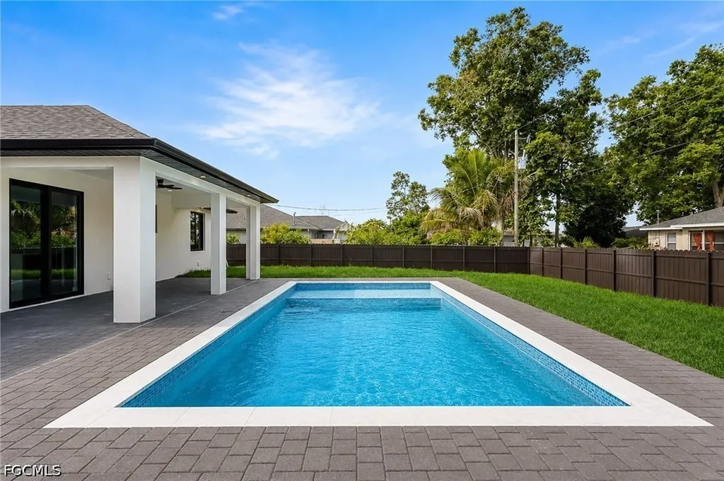 1414 NE 18th Avenue Cape Coral FL 33909
