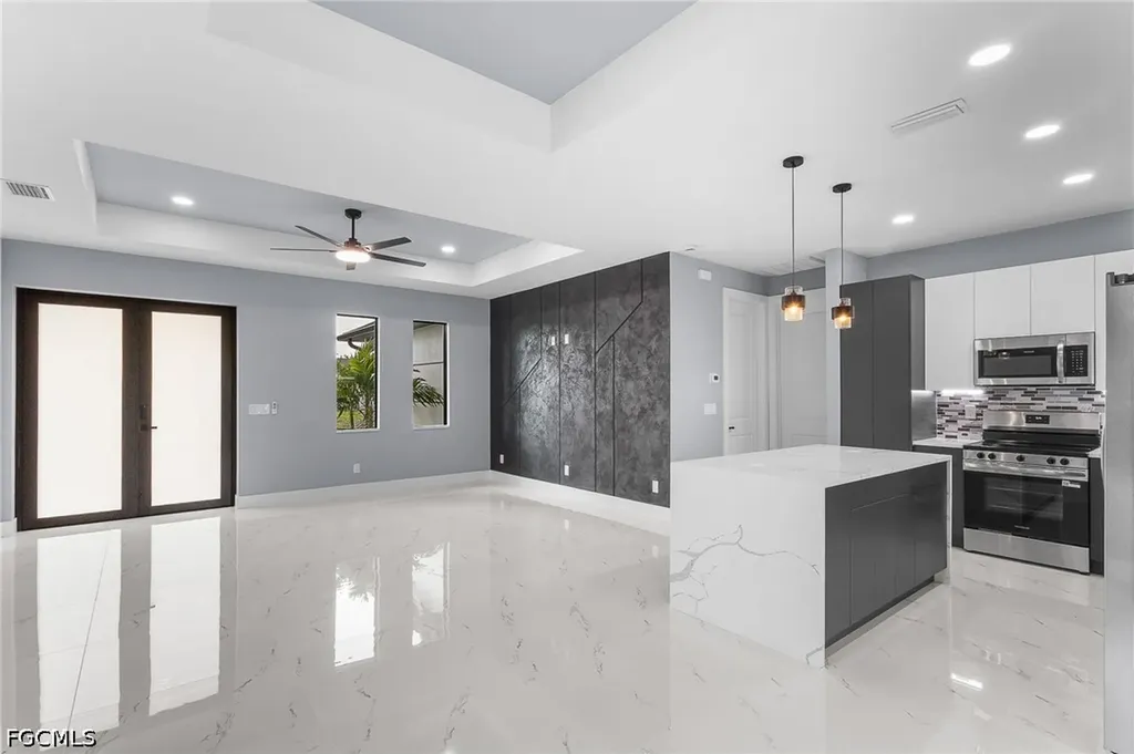 1414 NE 18th Avenue Cape Coral FL 33909
