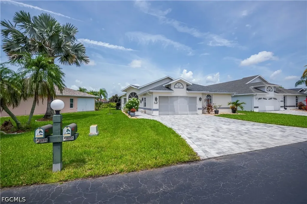 17751 Pineapple Palm Court North Fort Myers FL 33917