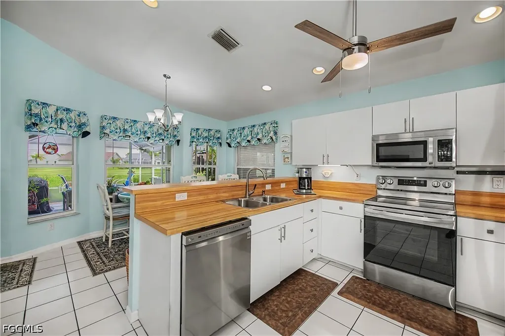 17751 Pineapple Palm Court North Fort Myers FL 33917