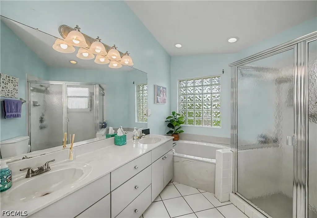 17751 Pineapple Palm Court North Fort Myers FL 33917