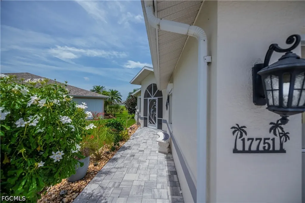 17751 Pineapple Palm Court North Fort Myers FL 33917