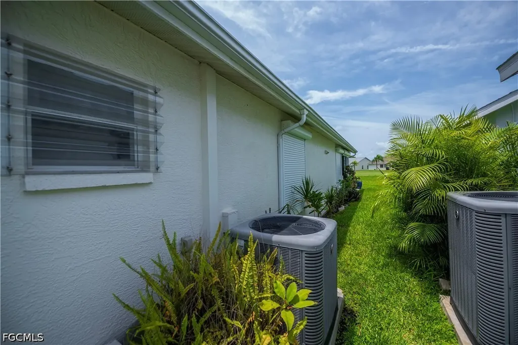 17751 Pineapple Palm Court North Fort Myers FL 33917