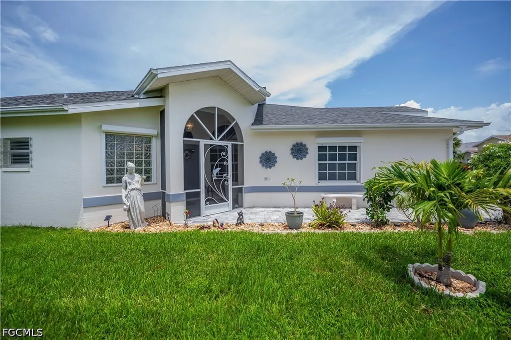 17751 Pineapple Palm Court North Fort Myers FL 33917