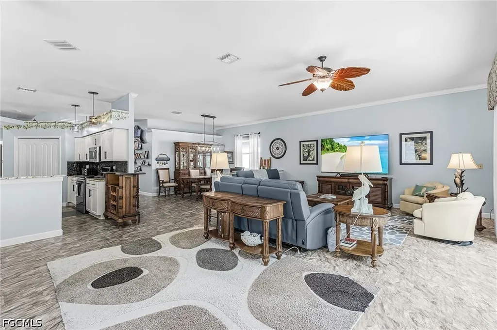 9237 Lanthorn Way Estero FL 33928