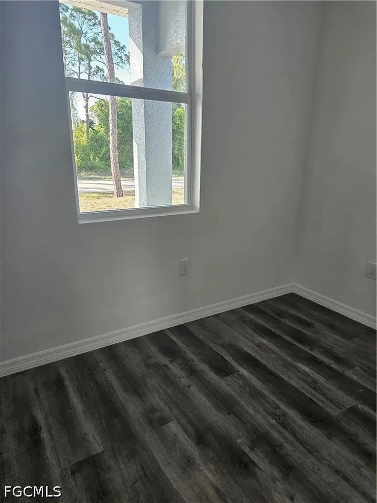 4849-4851 30th Street SW Lehigh Acres FL 33973