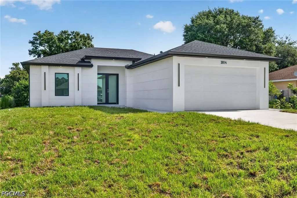 3814 34th Street SW Lehigh Acres FL 33976