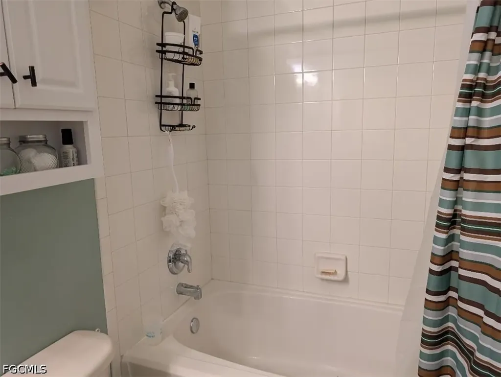 1813 Concordia Lake Circle Cape Coral FL 33909