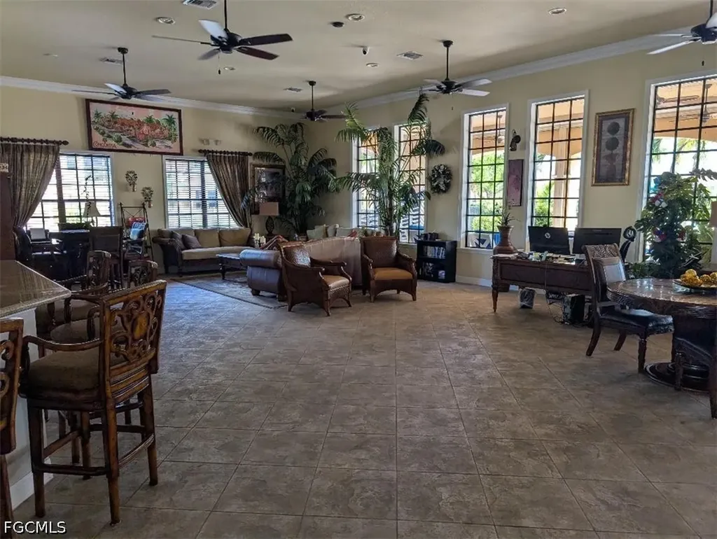 1813 Concordia Lake Circle Cape Coral FL 33909