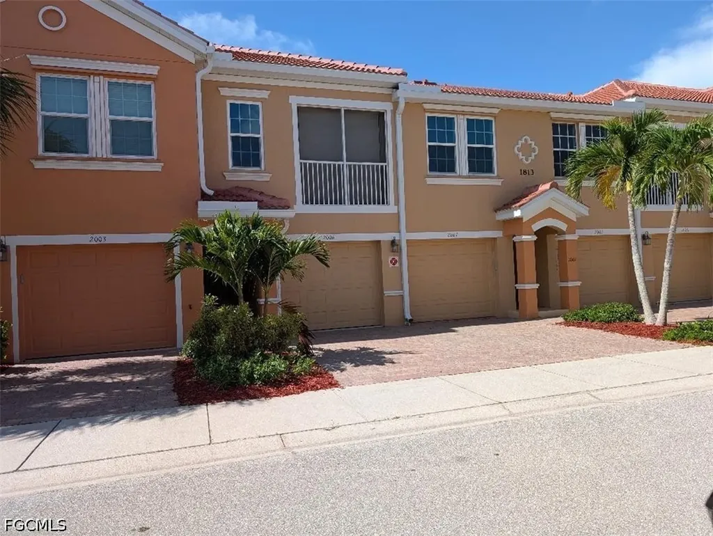 1813 Concordia Lake Circle Cape Coral FL 33909