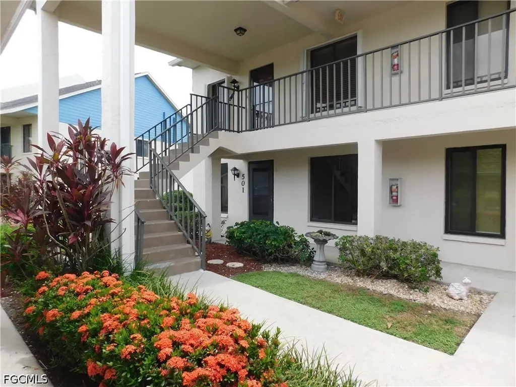 15140 Riverbend Boulevard North Fort Myers FL 33917