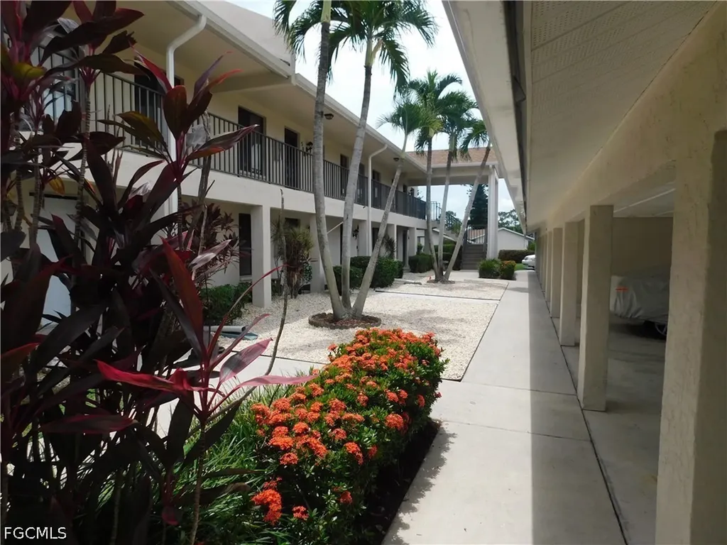 15140 Riverbend Boulevard North Fort Myers FL 33917