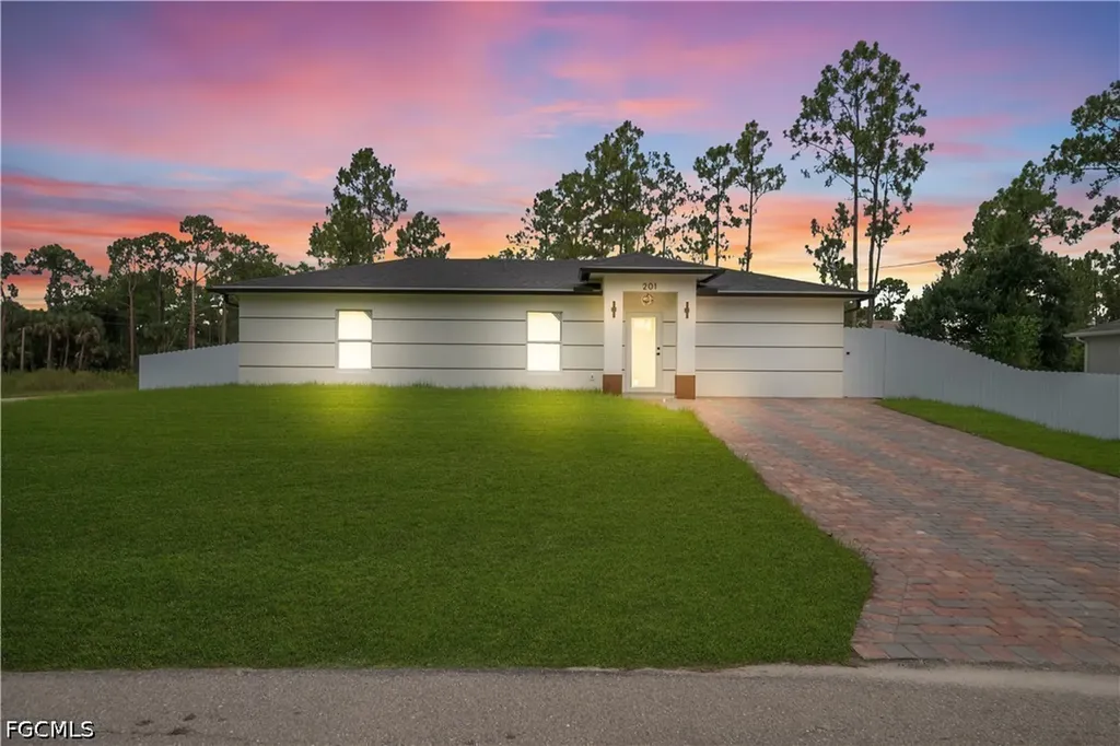 201 Homewood Avenue S Lehigh Acres FL 33974