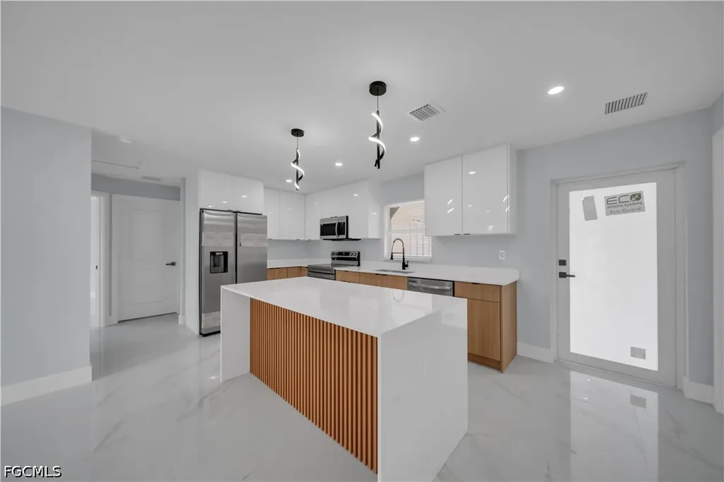 201 Homewood Avenue S Lehigh Acres FL 33974