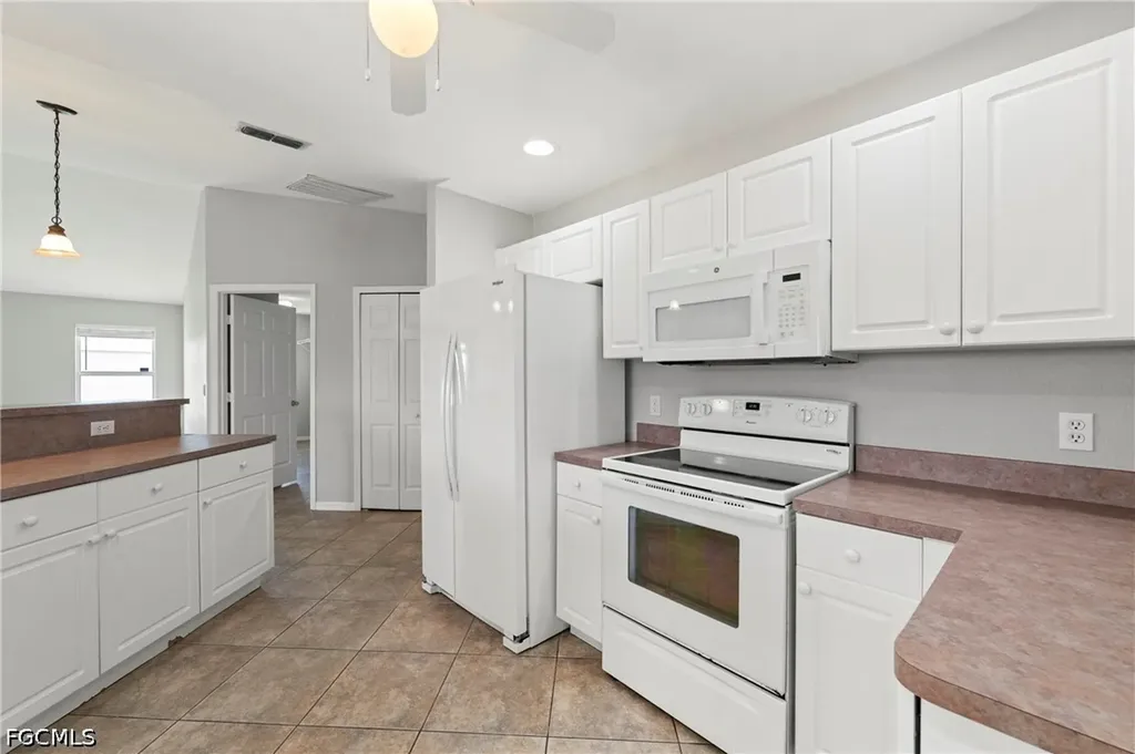 2021 NW Juanita Place Cape Coral FL 33993