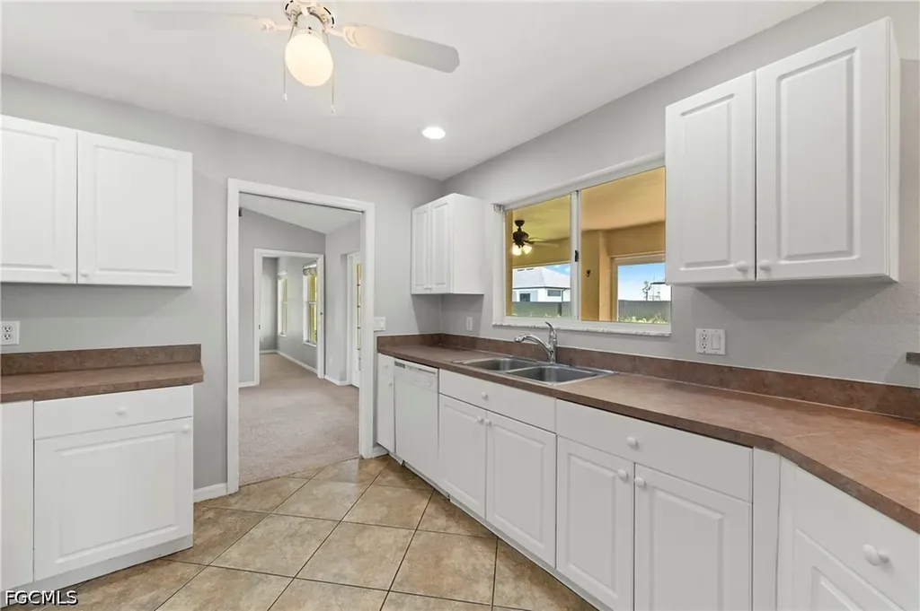 2021 NW Juanita Place Cape Coral FL 33993