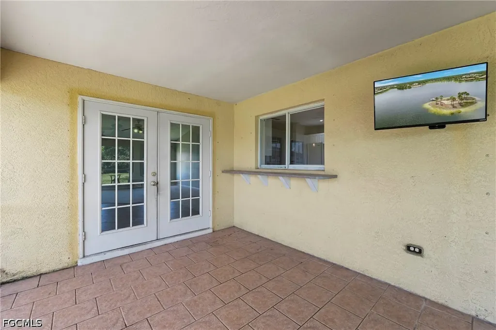 2021 NW Juanita Place Cape Coral FL 33993
