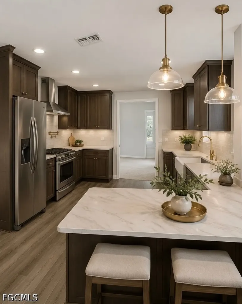 2021 NW Juanita Place Cape Coral FL 33993