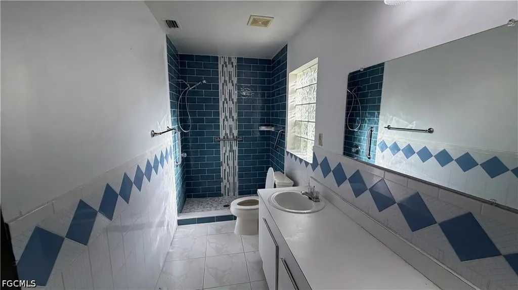 2815 NW 26th Terrace Cape Coral FL 33993