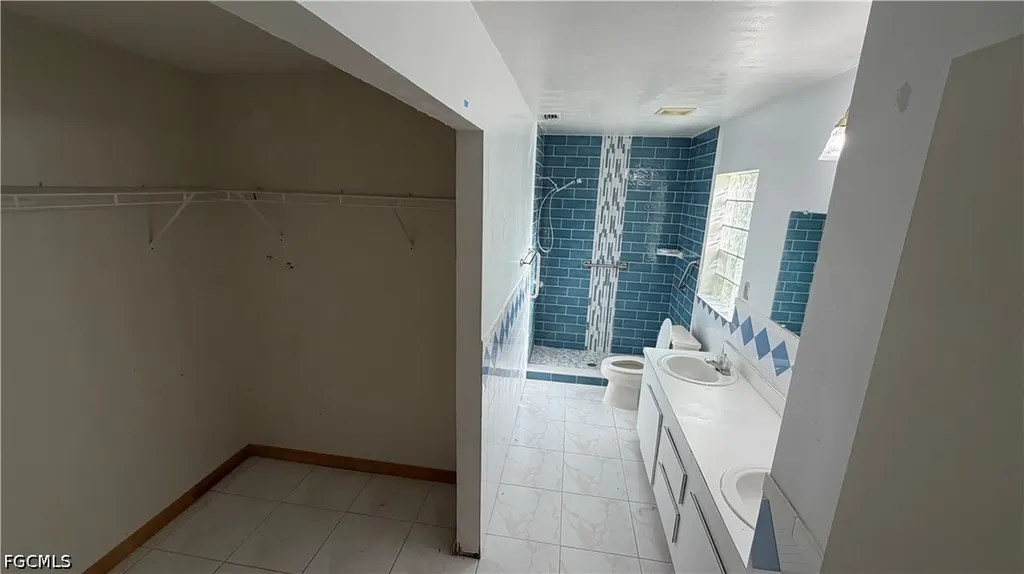 2815 NW 26th Terrace Cape Coral FL 33993
