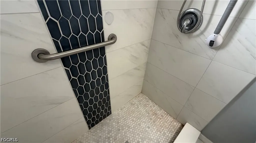 2815 NW 26th Terrace Cape Coral FL 33993