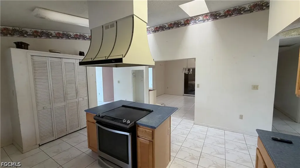 2815 NW 26th Terrace Cape Coral FL 33993