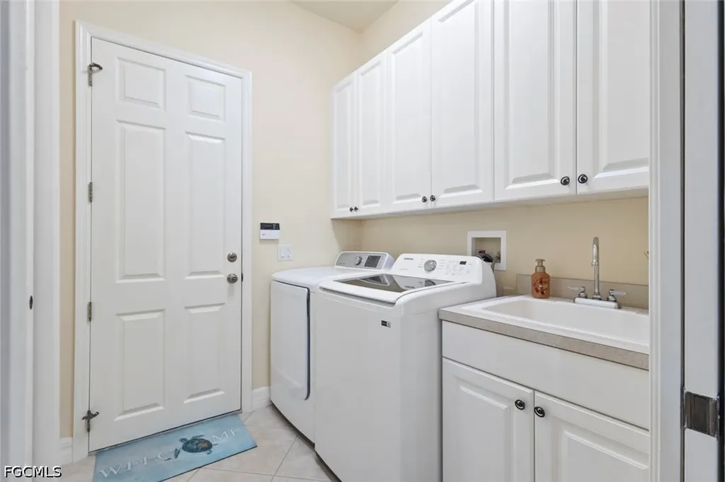 8348 Southwind Bay Circle Fort Myers FL 33908