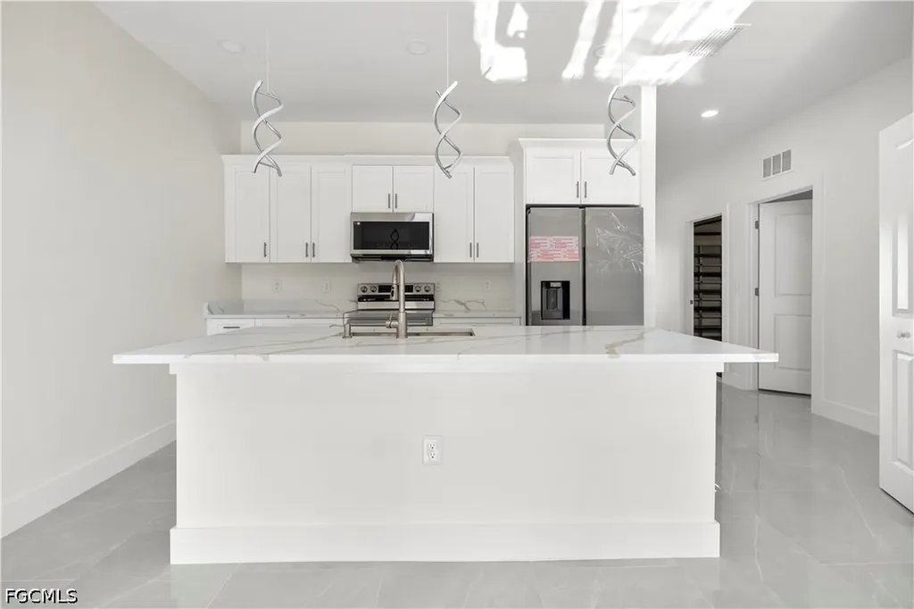 4622 26th Street SW Lehigh Acres FL 33973