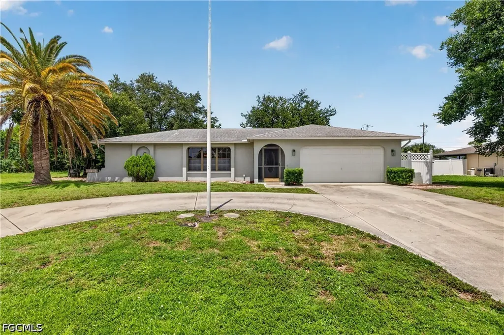 1634 Country Club Boulevard Cape Coral FL 33990