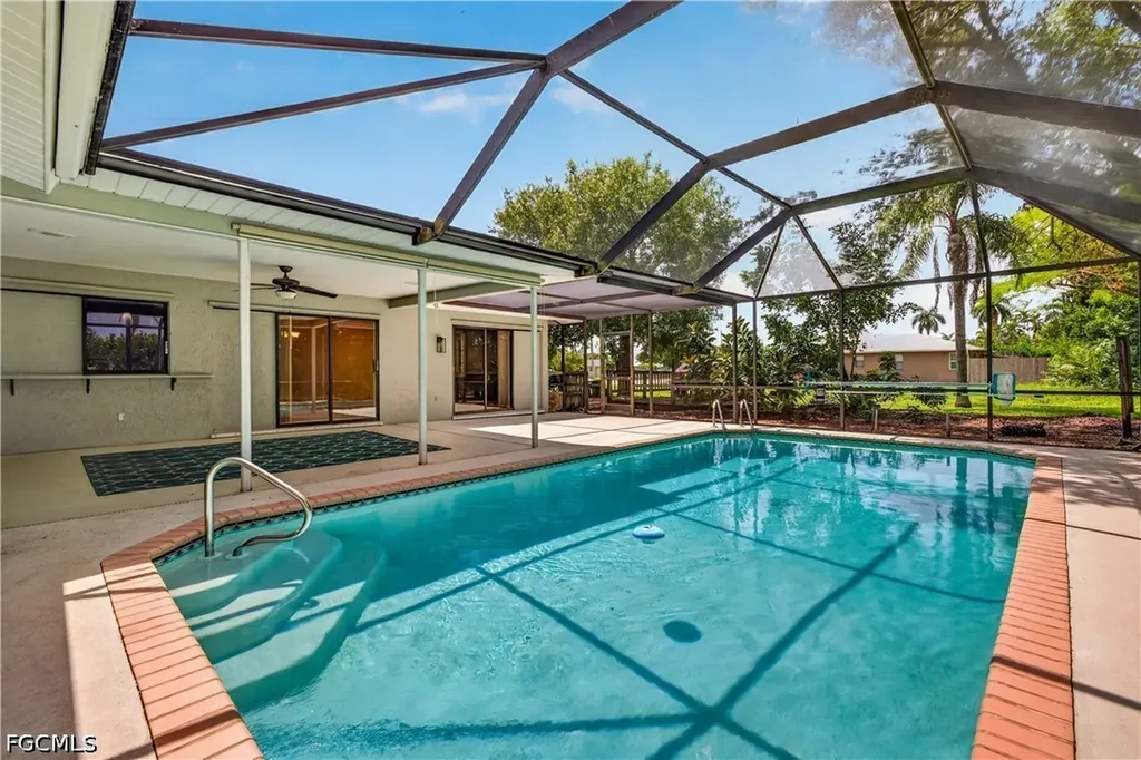 1634 Country Club Boulevard Cape Coral FL 33990