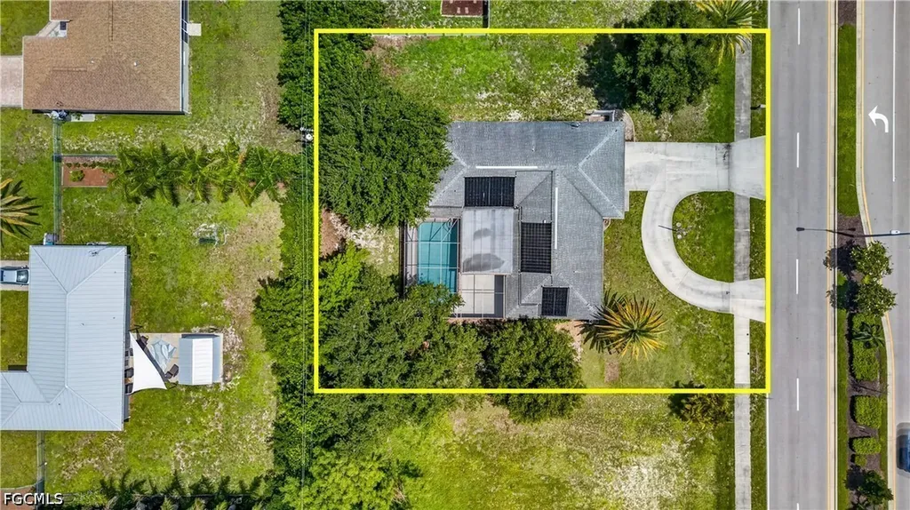 1634 Country Club Boulevard Cape Coral FL 33990