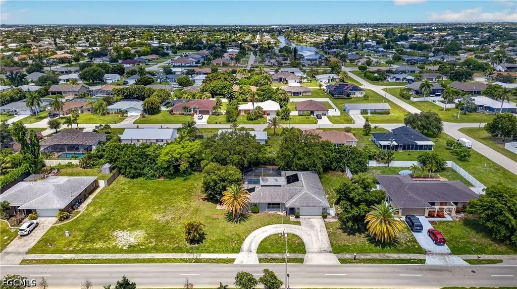 1634 Country Club Boulevard Cape Coral FL 33990