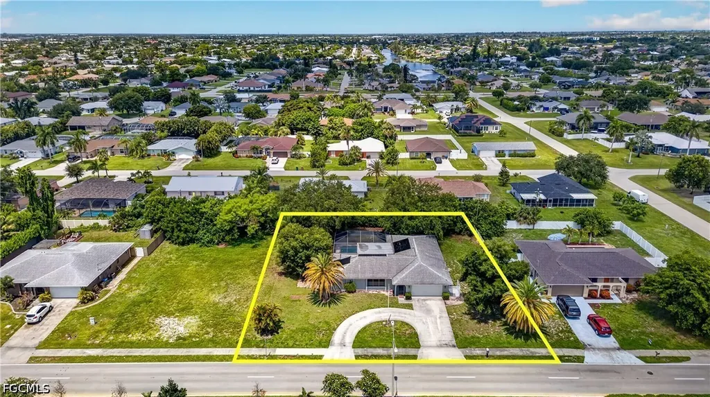 1634 Country Club Boulevard Cape Coral FL 33990