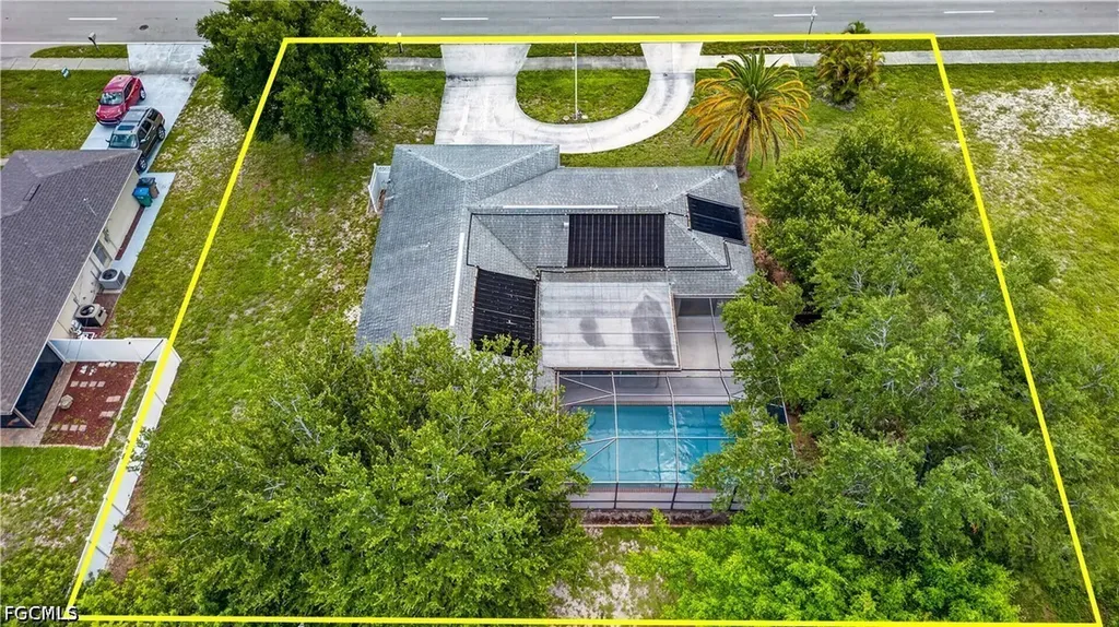 1634 Country Club Boulevard Cape Coral FL 33990