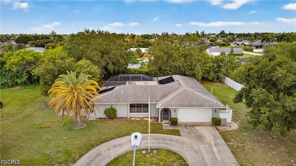 1634 Country Club Boulevard Cape Coral FL 33990