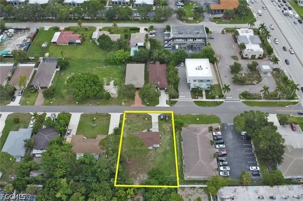 870 109th Avenue N Naples FL 34108