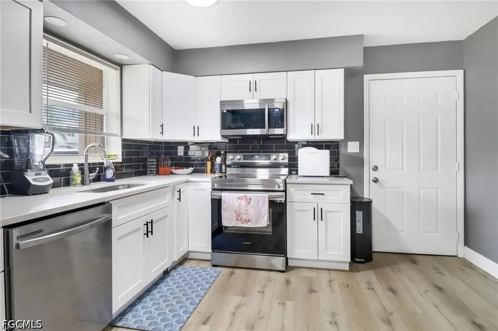 870 109th Avenue N Naples FL 34108