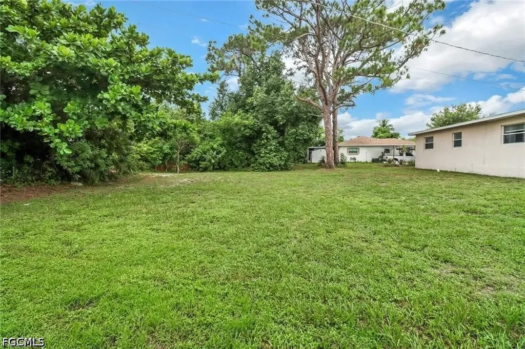 870 109th Avenue N Naples FL 34108