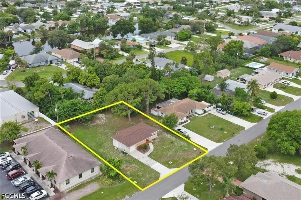 870 109th Avenue N Naples FL 34108