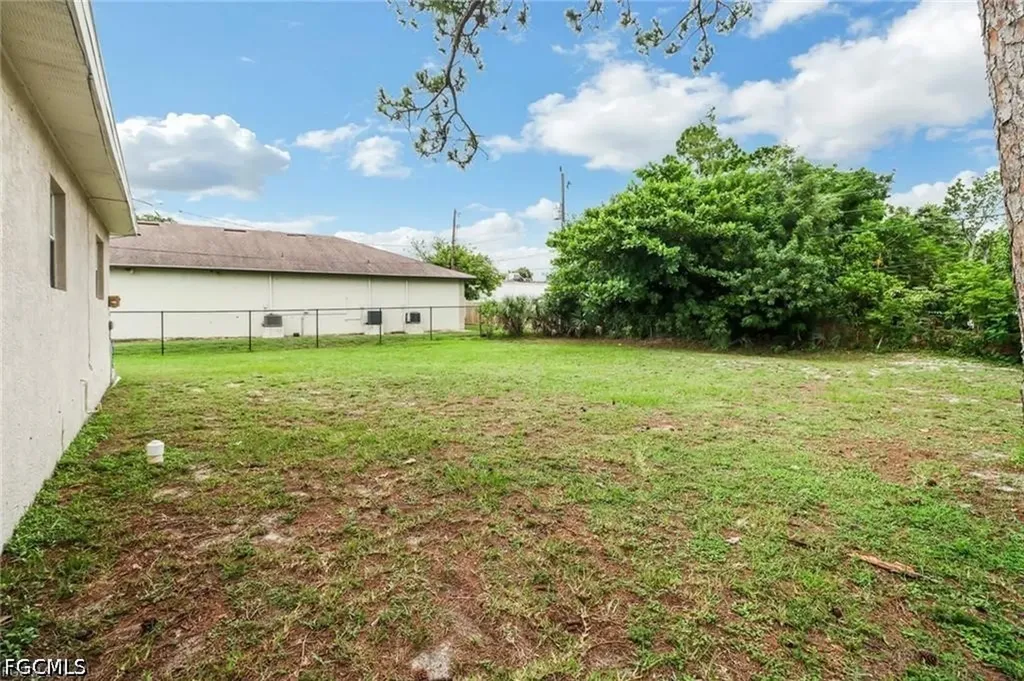 870 109th Avenue N Naples FL 34108