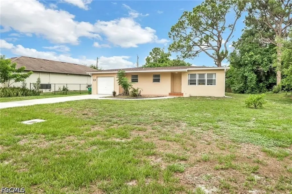 870 109th Avenue N Naples FL 34108