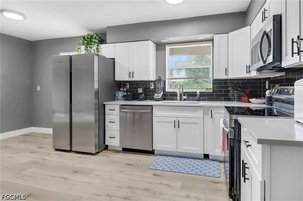 870 109th Avenue N Naples FL 34108