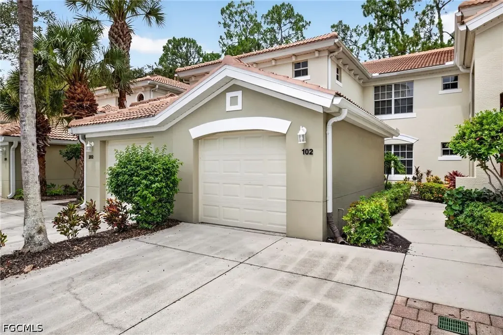1672 Tarpon Bay Drive S Naples FL 34119