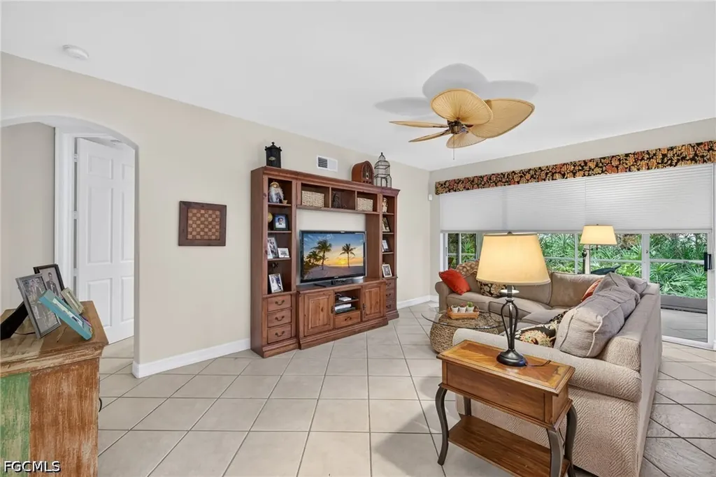 1672 Tarpon Bay Drive S Naples FL 34119