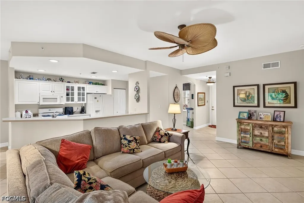 1672 Tarpon Bay Drive S Naples FL 34119