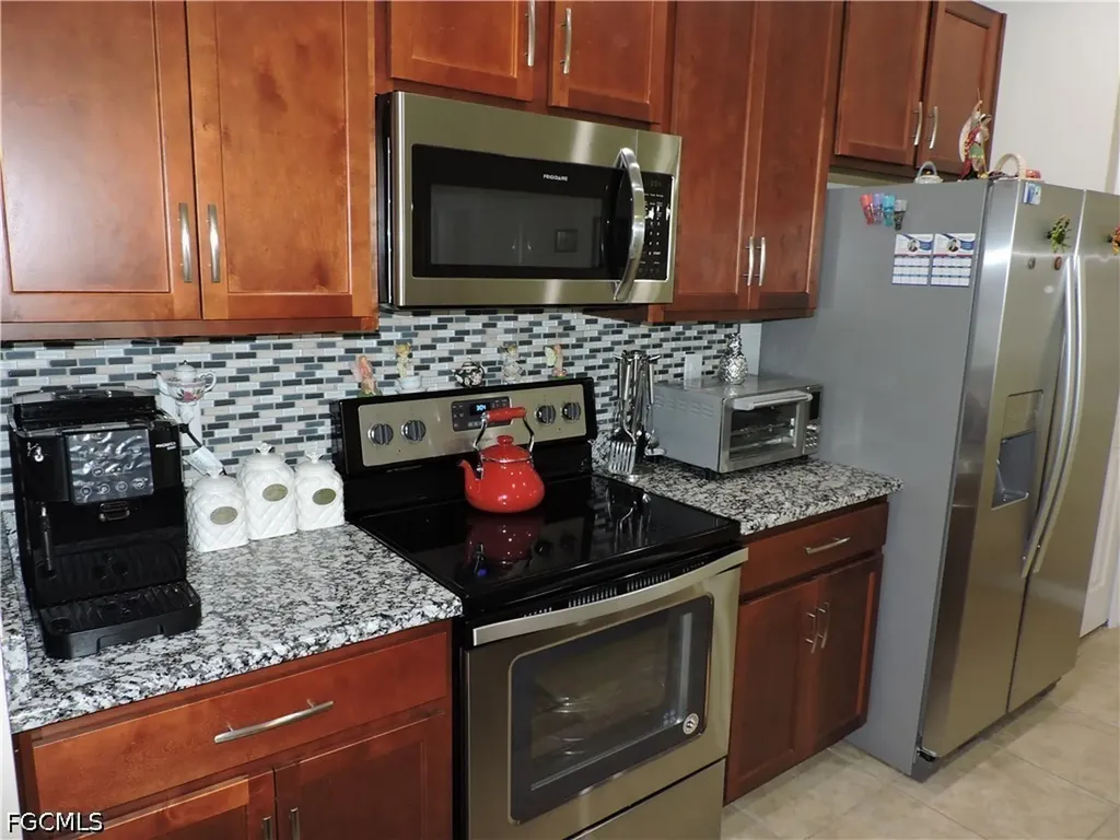 204 NW 11th Street Cape Coral FL 33993